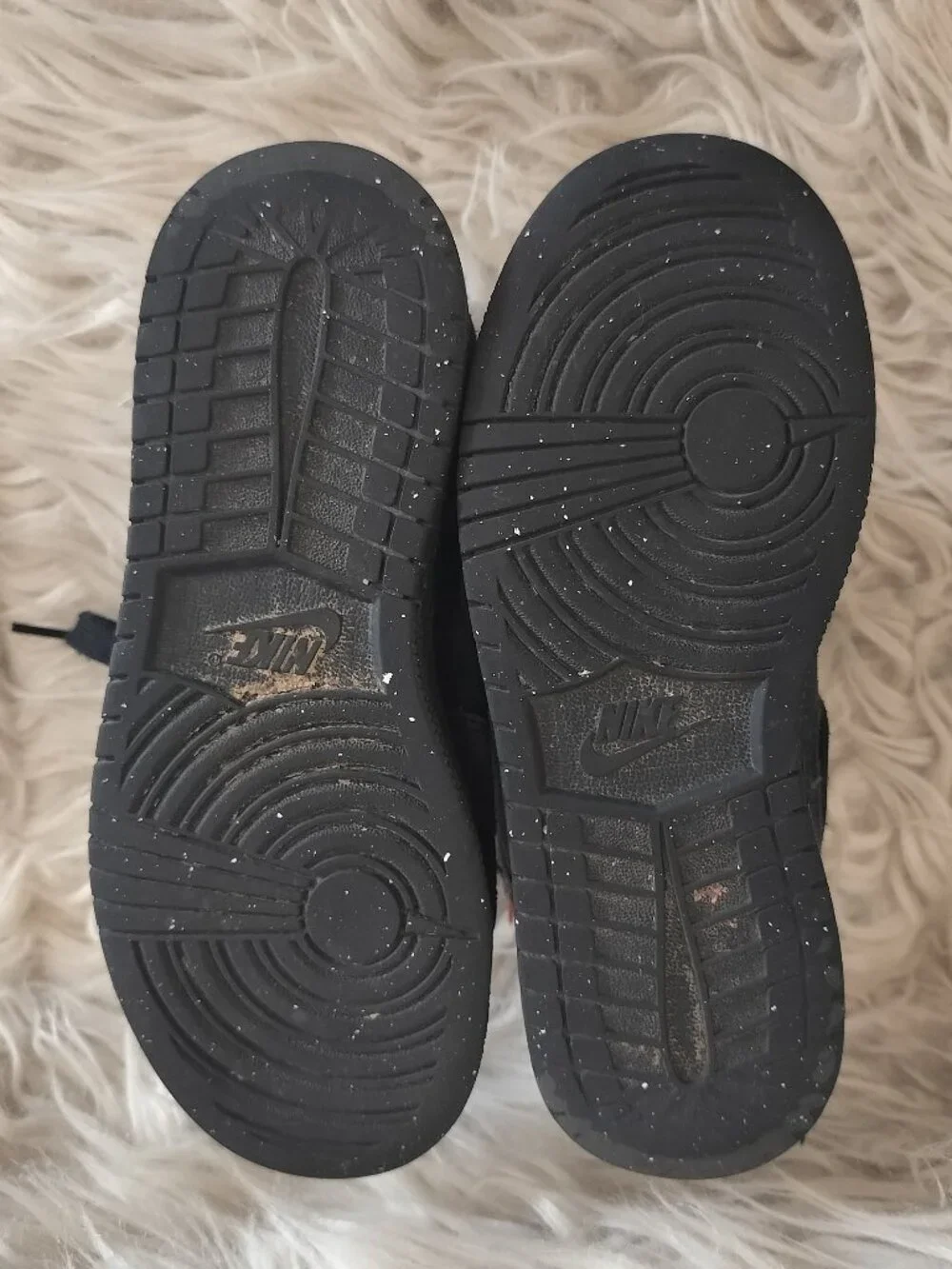 Nike boy air